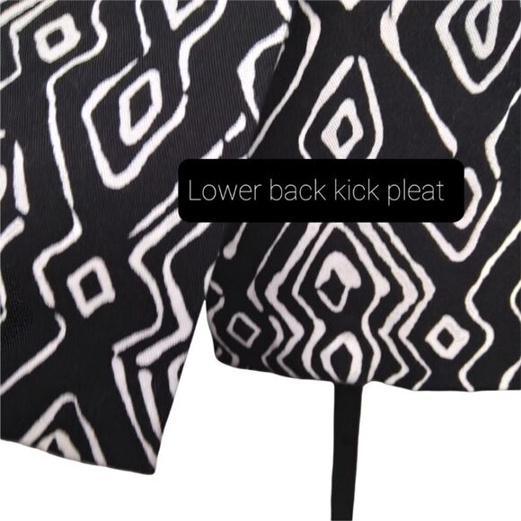 chico's Abstract Pencil Skirt 16 - Picture 8 of 12